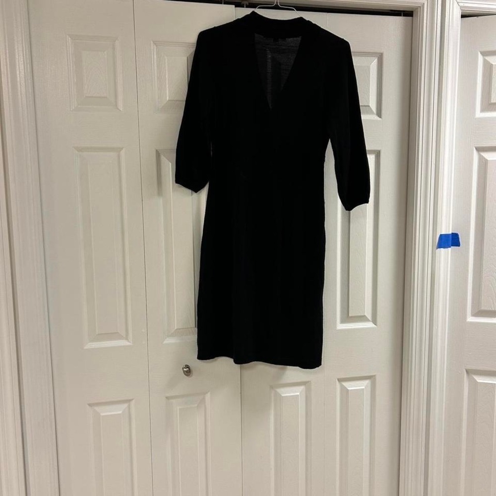 NWOT Elegant Boden Black v-neck Women's wool Dress image 4
